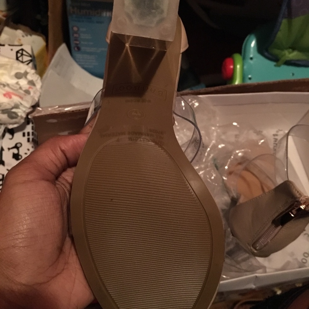 Nude Platforms - Picture 3 of 5
